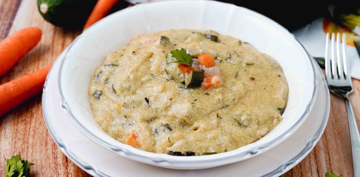 polenta alle verdure in piatto