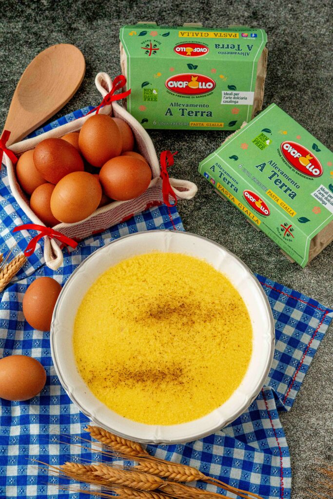 PIATTO MINESTRA CON UOVA E CONTENITORI