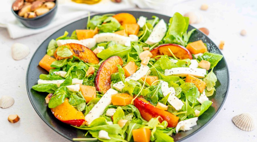 INSALATA DI FRUTTA E MOZZARELLA