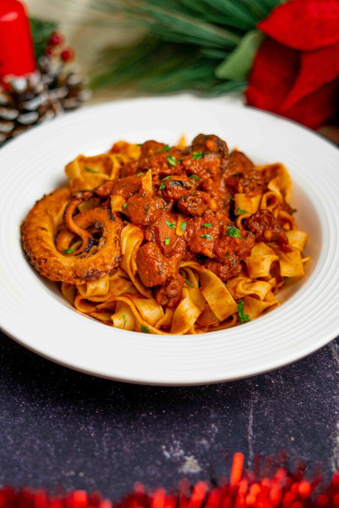 tagliatelle al ragu di polpo