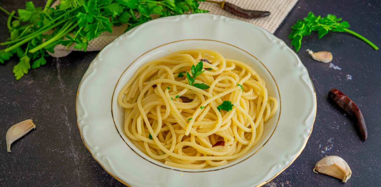 Spaghetti aglio olio e peperoncino