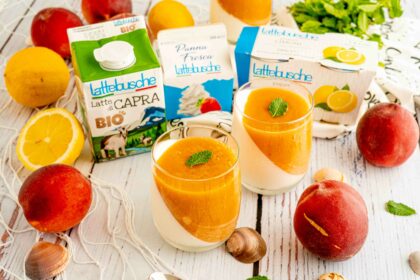 panna cotta allo yogurt e pesche