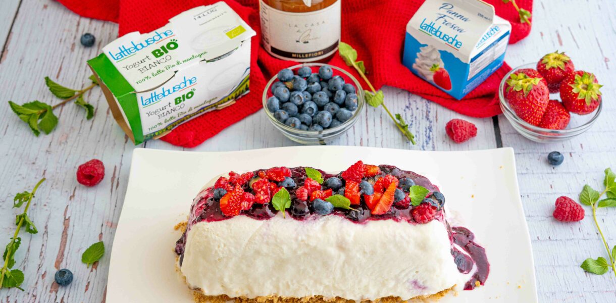 mattonella allo yogurt e frutti di bosco